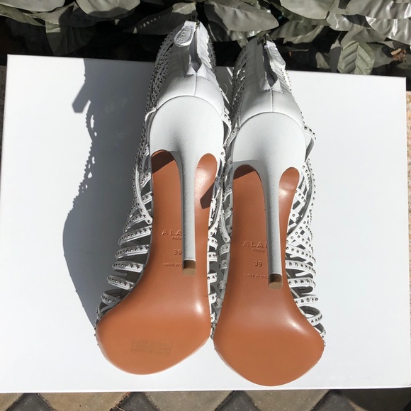 NWT Alaia Caged Bootie White (US 9) - Picture 5 of 5